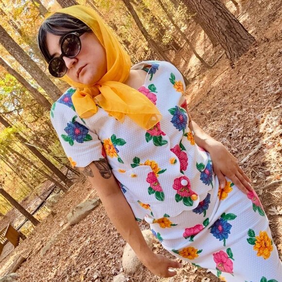 Adrienne Vittadini VTG 80s FLORAL COQUETTE two piece set: blouse + pencil skirt! - Picture 4 of 8